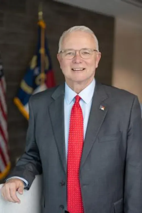 A Quick Snapshot of Two Good Men in Our Government